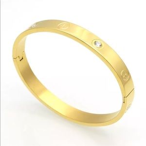 Love bracelet in Gold or Rose Gold